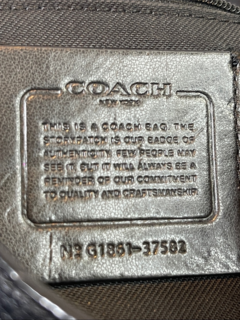Coach G1861-37582 Turnlock Pocket Leather Backpack Black Pebbled Leather - Picture 3 of 12